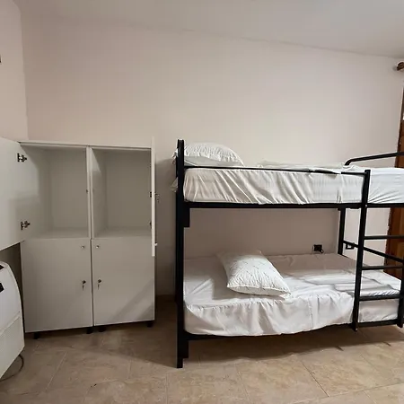 Alina Hostel Tirana