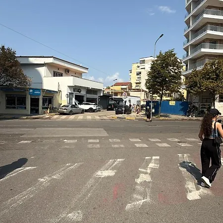 旅馆 Alina 地拉那